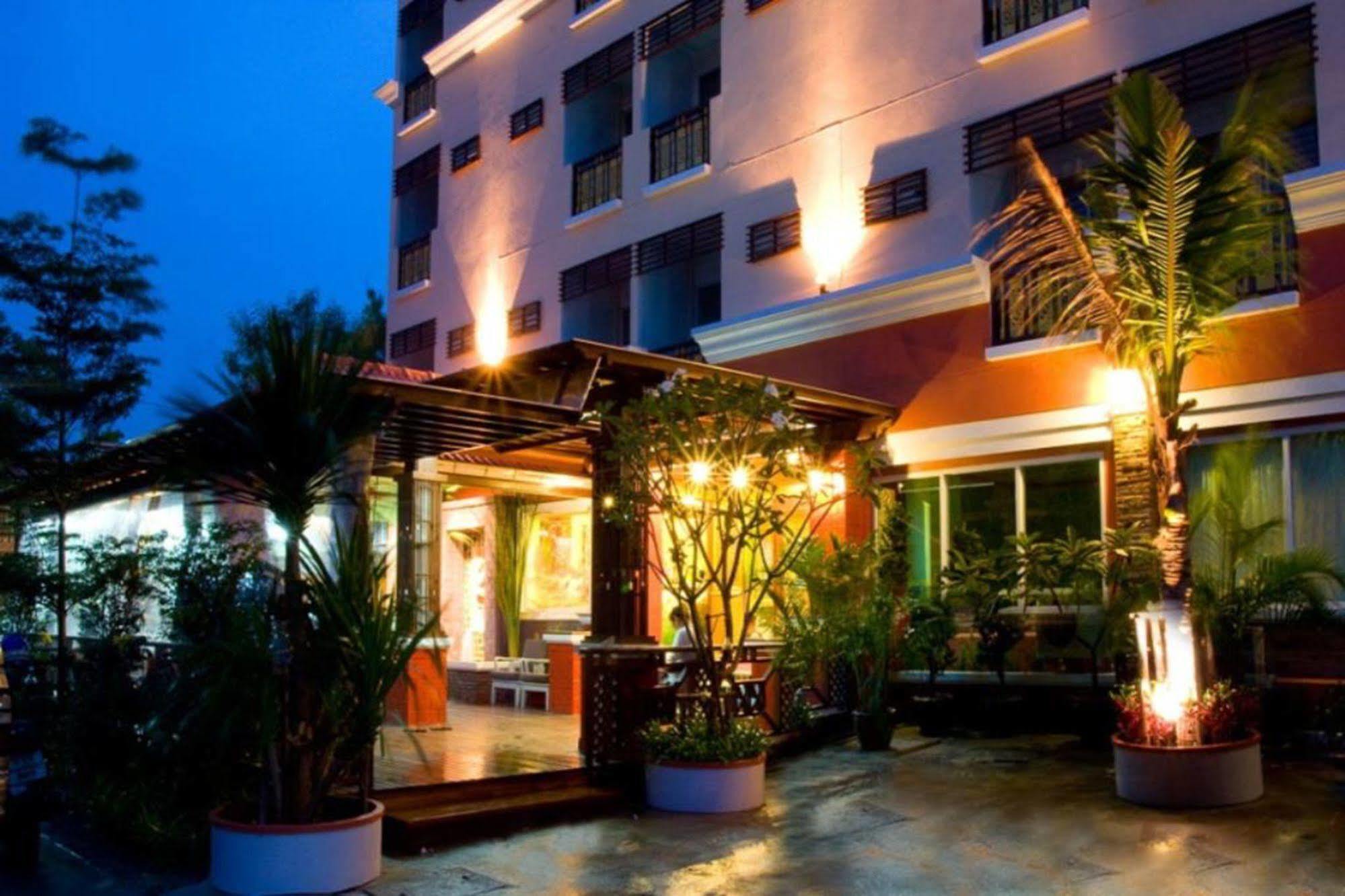 Oyo 280 Thai Garden Resort Bangkok Exteriér fotografie