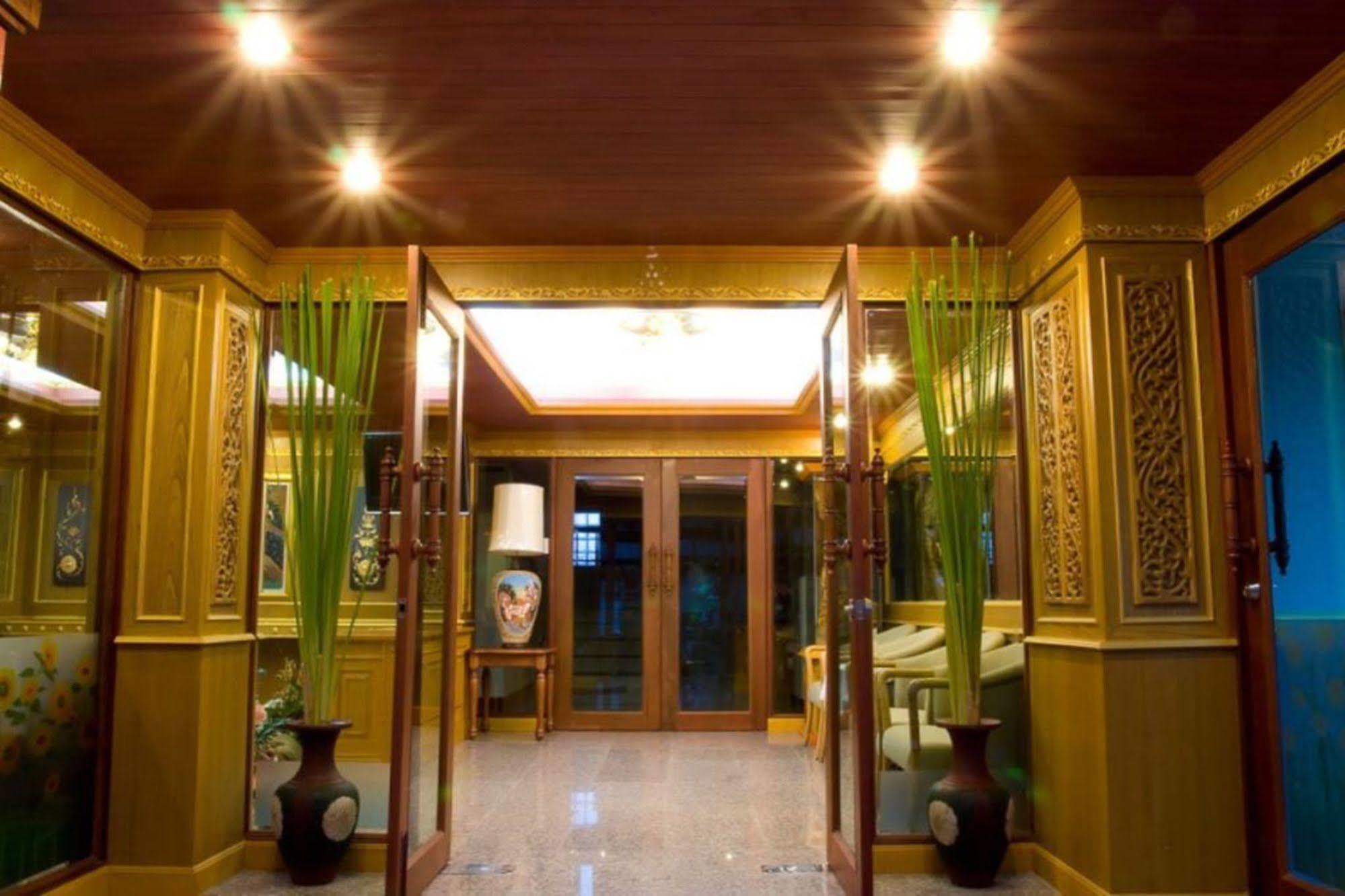 Oyo 280 Thai Garden Resort Bangkok Exteriér fotografie